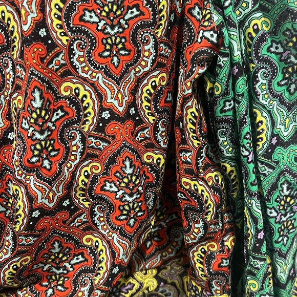 Alice + Olivia Red and Green Paisley Top - Picture 5 of 6